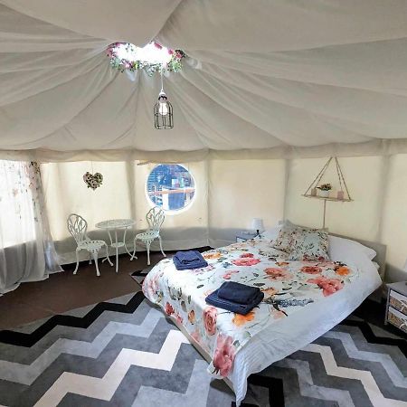 فندق Luxury Glamping @Moulin Des Forges Moutier-Malcard المظهر الخارجي الصورة