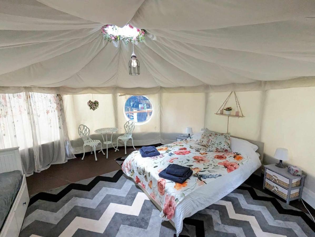 فندق Luxury Glamping @Moulin Des Forges Moutier-Malcard المظهر الخارجي الصورة